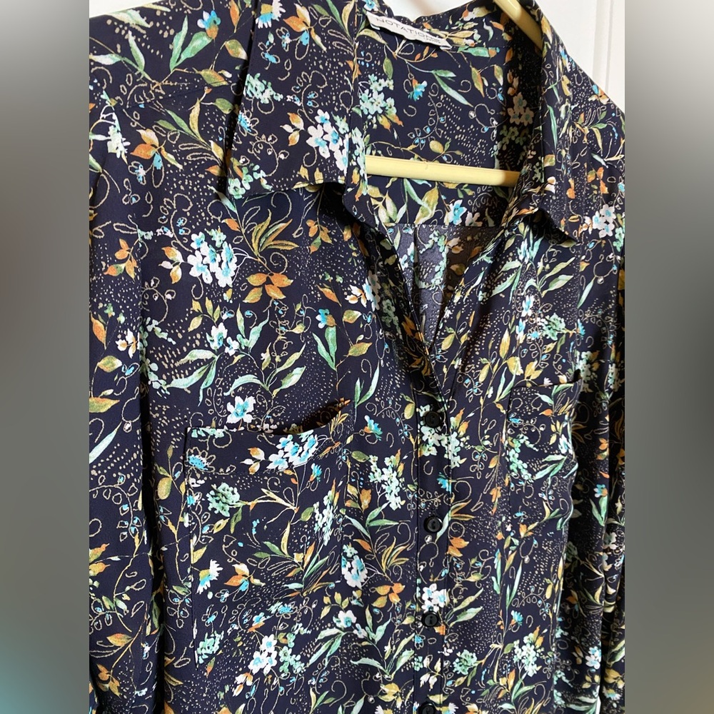 Notations navy Blue floral button-down women’s PL… - image 6